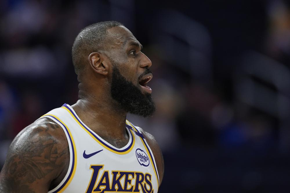 海个人足球 海个人足球